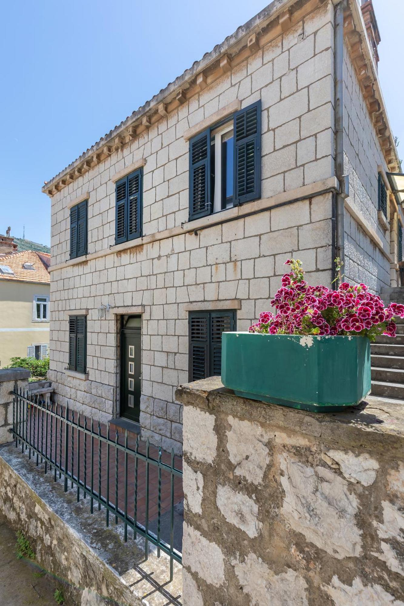 Zeus Faber Apartment-luksuzna Oaza U Centru Grada Appartamento
